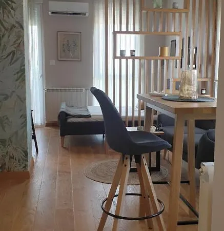 Apartment Forest Private Parking Novi Sad